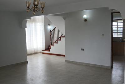 Serviced 3 Bed Apartment with En Suite at Pemways