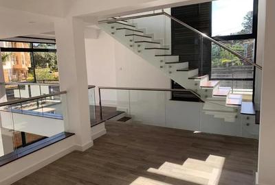 4 Bed Townhouse with En Suite in Loresho - 3
