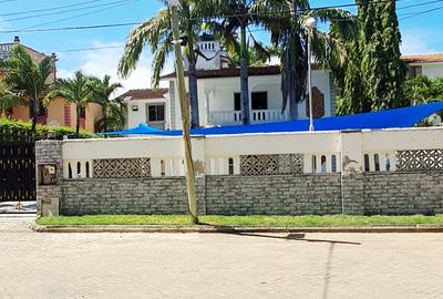4 Bed Villa with En Suite at Nyali - 2