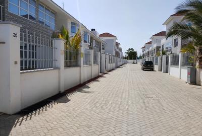 4 Bed Villa in Bamburi