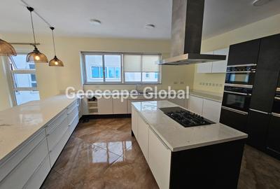 4 Bed Apartment with En Suite in General Mathenge - 3