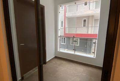 4 Bed Apartment with En Suite at General Mathenge