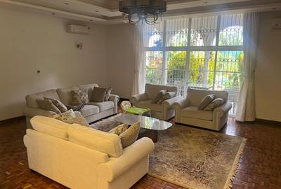 5 Bed House with En Suite in Runda - 4