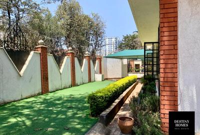 5 Bed Villa with En Suite in Kilimani - 4