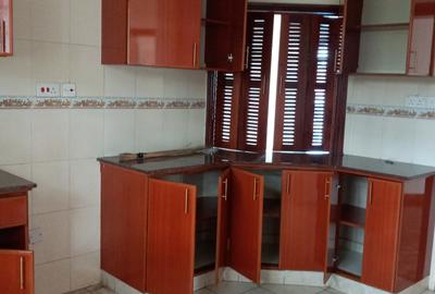 3 Bed Apartment with En Suite in Kileleshwa