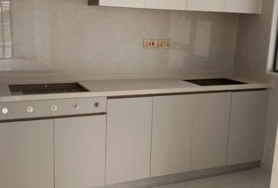 Serviced 3 Bed Apartment with En Suite in Kileleshwa