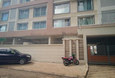 3 Bed Apartment with En Suite at Parkland