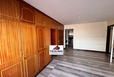 4 Bed Apartment with En Suite at Rhapta Road - 4