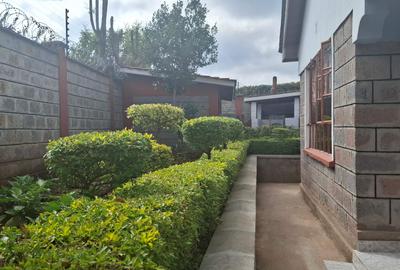 4 Bed House with En Suite in Ngong