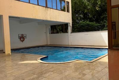 3 Bed Apartment with En Suite in Nyali Area