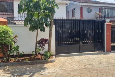 4 Bed Townhouse with En Suite in Lavington