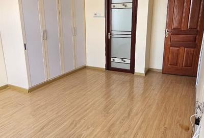 3 Bed Apartment with En Suite in Lavington - 3