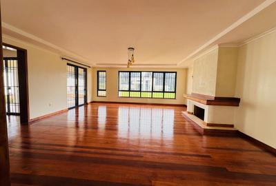 5 Bed Villa with En Suite in Loresho - 4