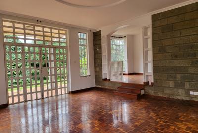 4 Bed Townhouse with En Suite in Rosslyn - 4