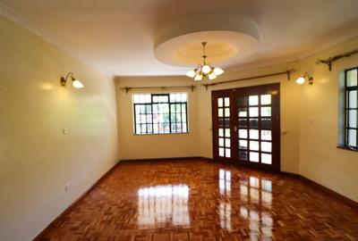 4 Bed Townhouse with En Suite in Lavington