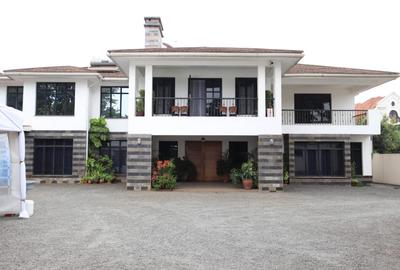 5 Bed Villa with En Suite in Karen