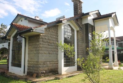 4 Bed Townhouse with En Suite at Karen - 2