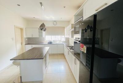 3 Bed Apartment with En Suite in Kileleshwa - 2