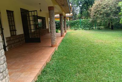 5 Bed Townhouse with En Suite in Lavington