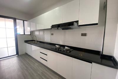 Serviced 3 Bed Apartment with En Suite in Kilimani