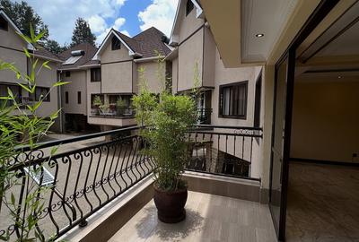 5 Bed Townhouse with En Suite at Kanjata Road