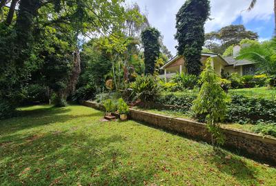 4 Bed House with En Suite at Loresho