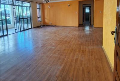 3 Bed Apartment with En Suite at Lavington - 3