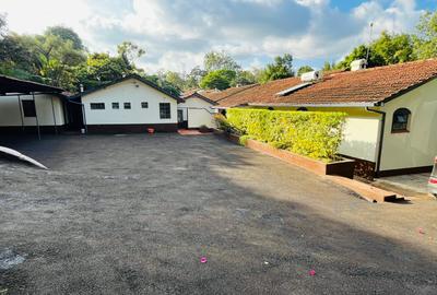 4 Bed House with En Suite at Westlands