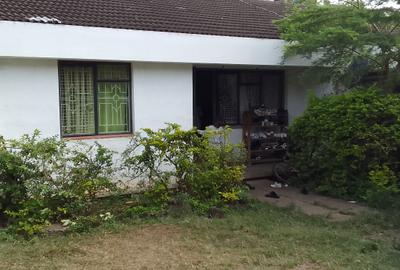 3 Bed House with Garden in Jogoo Road - 4