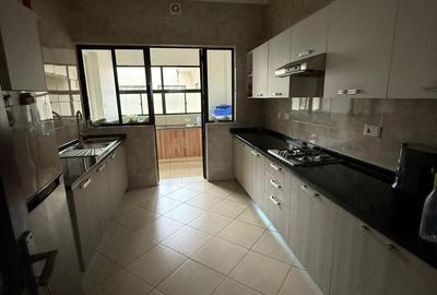 3 Bed Apartment with En Suite in General Mathenge