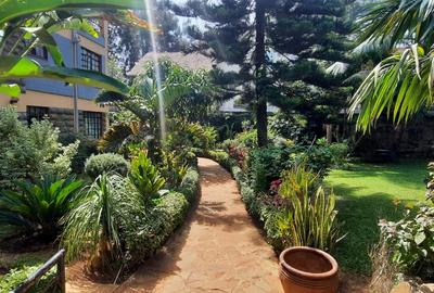 2 Bed Villa with En Suite at Lavington