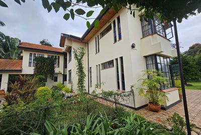 5 Bed House with En Suite at Mimosa