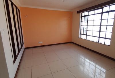 3 Bed Apartment with En Suite in Ruaka