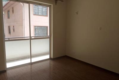 4 Bed Apartment with En Suite at Parklands - 3