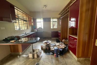 5 Bed Townhouse with En Suite in Kitisuru - 3