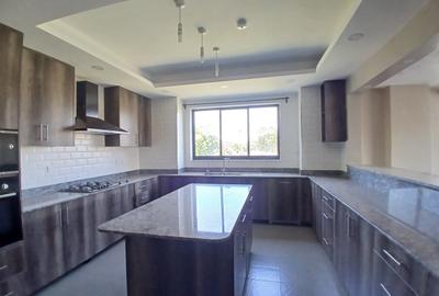 4 Bed Apartment with En Suite at Lavington Green - 2