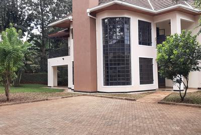 4 Bed Townhouse with En Suite in Runda