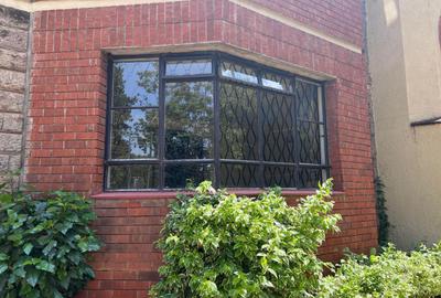 3 Bed Apartment with En Suite at Off Rhapta Road - 4