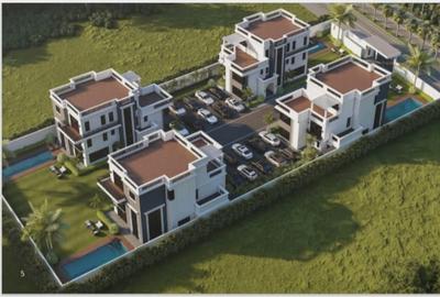 5 Bed Villa with En Suite in Lavington