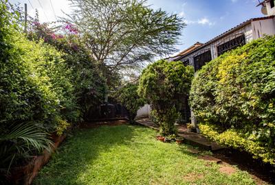 4 Bed Townhouse with En Suite in Kilimani - 3