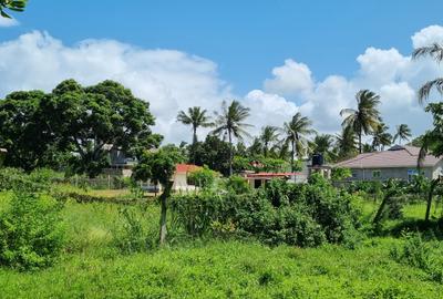 500 ft² Land at Kanamai