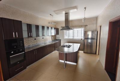 3 Bed Apartment with En Suite at Gatundu - 2