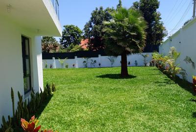 Commercial Property with Service Charge Included at Eagle Park