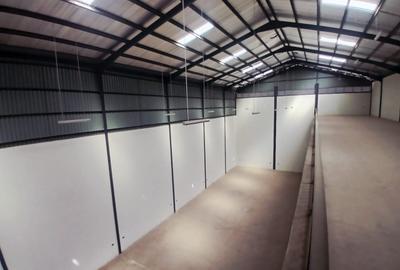 16,000 ft² Warehouse with Backup Generator in Embakasi - 2