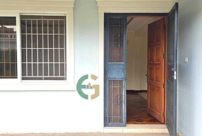 2 Bed House with En Suite in Runda