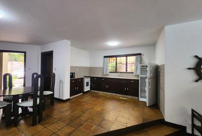 Furnished 1 Bed Apartment with Backup Generator at Rhapta Road - 4