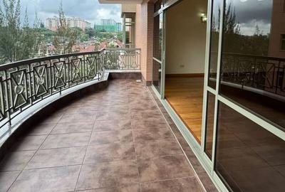 3 Bed Apartment with En Suite in Kilimani