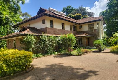 5 Bed Townhouse with En Suite in Rosslyn