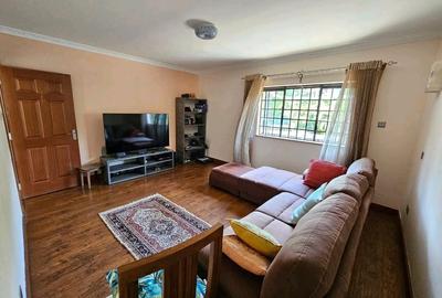 4 Bed House with En Suite in Runda