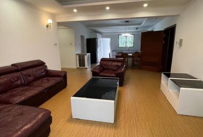 3 Bed Apartment with En Suite in Lavington